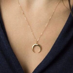 NEW Brandy Melville Golden Dainty Necklace w/ Horizontal Crescent Moon Pendant